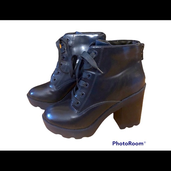 ALDO Serinna Navy Platform Boot - Picture 2 of 9